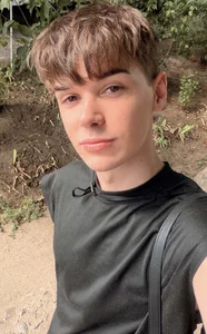 more of me 🥰 de YourMilkyGuy  Imagens