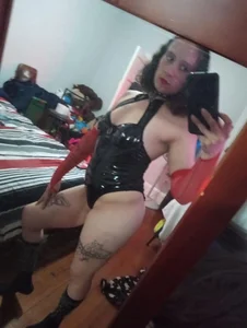 Sluttycatwomen's photo