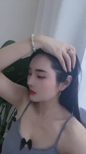 YuYu2604255 Public Foto 5