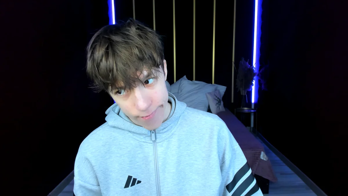 MarkBranston Trendaava kuva 3774