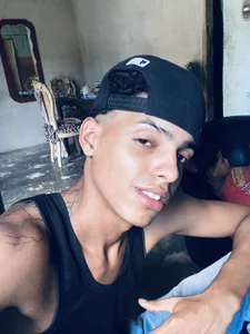 Aleexxx_2005 Public Foto 5