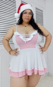 TiffantyAndStacy kullanıcısının sexy christmas nurse albümü -  4 fotoğraf