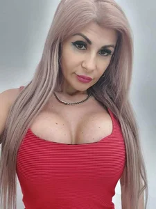 wildhotsexblonde huge breatshot Pic