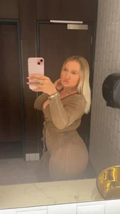 Public de blondebeautyx__  3 Imagens