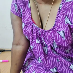 tamil_sweetyponnu Public . fénykép