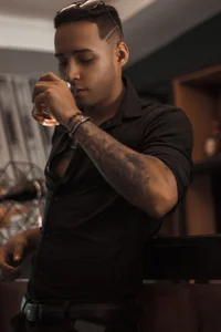 NikoHank_ Public Foto