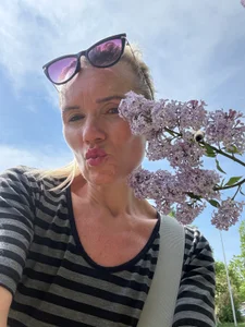 sexywildcat40 🌸 Fragrant springtime 🌸 ❤️ Warmest greetings to everyone and wishing you a wonderful spring! ❤️ Kuva 3