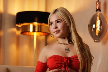 MadelineShine Red Desire Foto 4