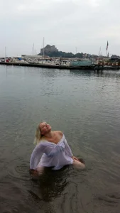VictoryVik me Pic 2