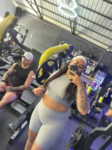 UR_LATIN_BUSHY_GUYS AT THE GYM - {count, plural, one {תמונה אחת} two {שתי תמונות} many {# תמונות} other {# תמונות}}