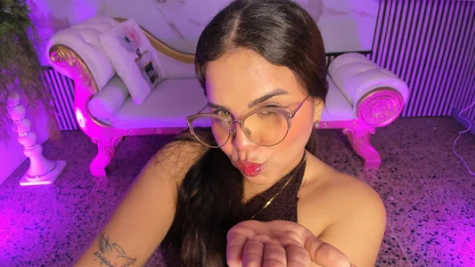 naughty_stefa you want a kiss 😘❤️ зображення 3