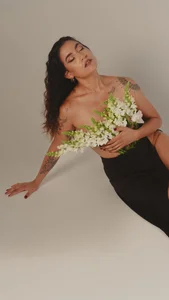 ValeriEvanのYour girl with flowers 💐の 3枚の写真