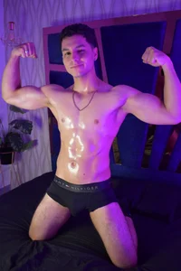 Noah_Clarkk Public Foto 4