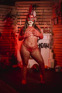 LaurenWelly_ Happy Hallowen  6টি ছবি