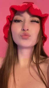 LexiCutie I like you to see me 😋🍒👁️ Bilde 2