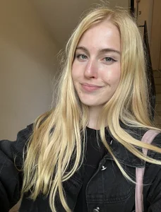 lola_forever Public Poză