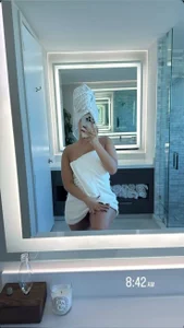 Sexy-Randa's photo