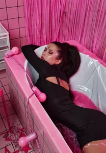 ArmiEri Neon Fox Pic 3