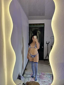 Abbiee_8 Happy start of the year🙌🏻 Pic 4