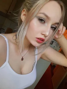 CherryF0X Public . fénykép
