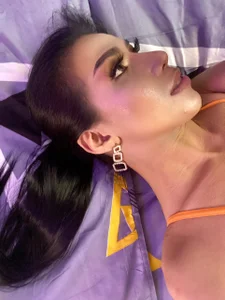 Anna_Leah Public Pic