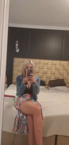 steph--'s photo