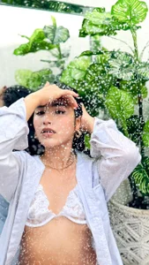 Zdjęcia Lia_Mar_ Wet and not just because of the water 😏:  6