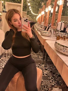 ScarlettEverly Public Foto 5