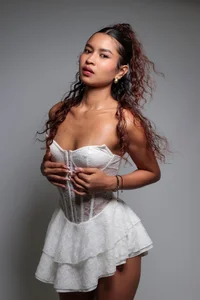 Your she-devil dressed as an angel🪽😈 de arl_chloee  7 Imagens