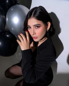 BellaNaye_ black birthday Foto 7