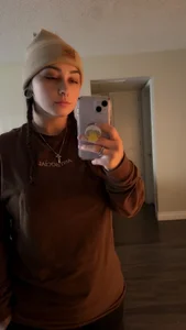 Alix_Valentine Public Immagine  4