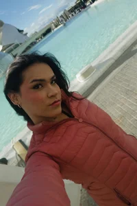 gianushi Gia en Europa Foto