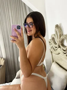 michell_blakke kullanıcısının Black or White?🖤🤍 albümü -  3 fotoğraf