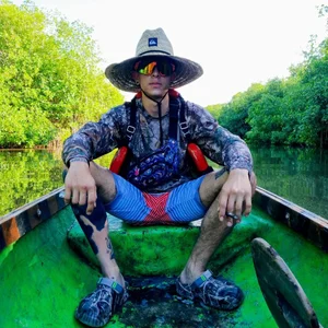 Aron_ford the adventurer Foto 2