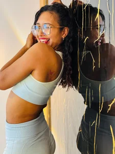 SamanthaFox_8 Public Pic 2