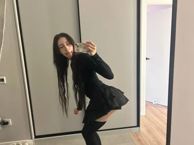 EvelineStiner Selfie for you Pic 3