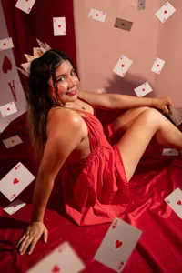 Lexxi_Vega dress poker - {count, plural, one {תמונה אחת} two {שתי תמונות} many {# תמונות} other {# תמונות}}