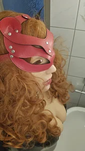 Red-Bitch-xyntia Sexy Bitch Pic 2