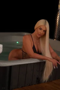 EvaZane Body Heat Fotka 2