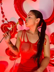 bryonycutee 🌹 “Between roses, sighs and a touch of mischief... happy Valentine's Day to you.” 💘 Pic 3