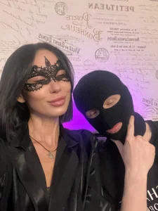 weloves33x Public Pic 5