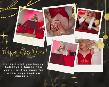 NEXT_DOOR_GIRL_ happy new year🥂🌲✨ Pic