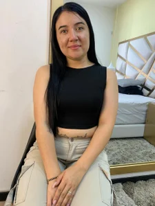 ChloeAshdord Public  6টি ছবি