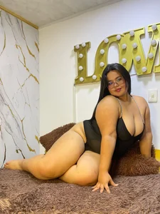 adara_sweet20のGet to know me!の枚の写真