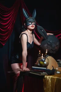 Brandy_collinss May this Easter surprise us… under the sheets Pic 7