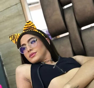 Emmy-Sofia YOUR CAT BB Pic 3