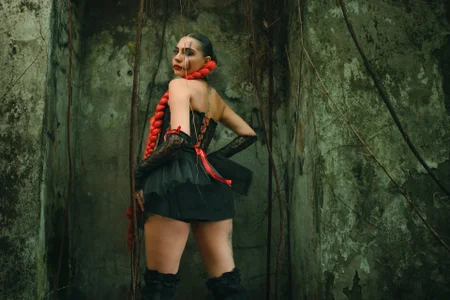 CelesteBaker Halloween 🎃🎃🎃Pennywise Pic 3