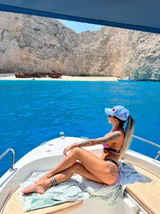 Emma_D_ holiday Pic 6