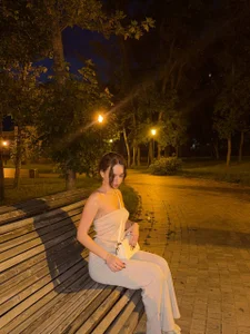 LornaBuffkin walking outside Pic