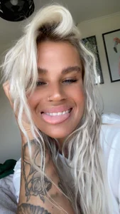 MazyBlue Public Pic 2